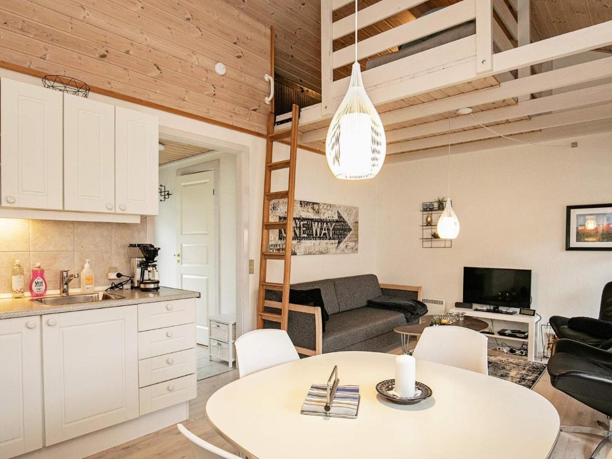 4 Person Holiday Home In R Sk Bing Ærøskøbing Eksteriør bilde